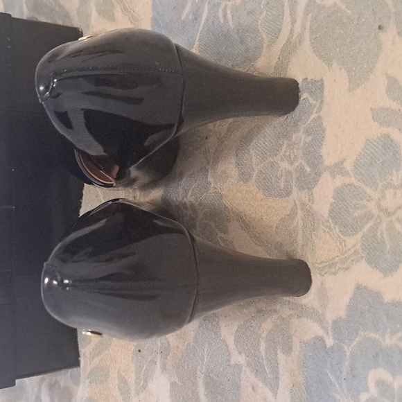 Excellent Gorgeous Vizzano Brazil Patent leather 7 medium heels - Picture 6 of 8